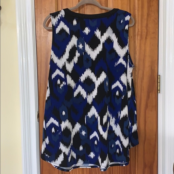 V Neck Tank - Picture 2 of 2